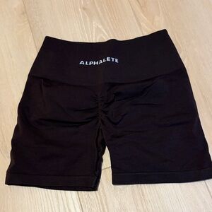 Alphalete Women's Brown Bike Shorts